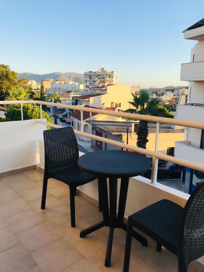 21 Suites Deluxe Stay Near The Airport Markópoulon Exteriör bild