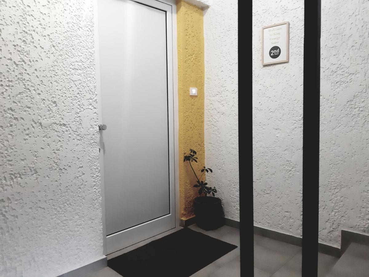 21 Suites Deluxe Stay Near The Airport Markópoulon Exteriör bild